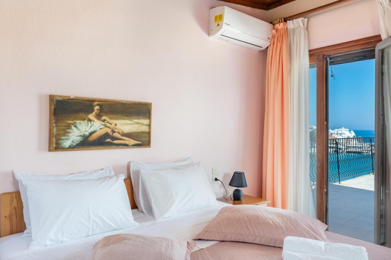 Regina Hotel Скопелос Екстериор снимка