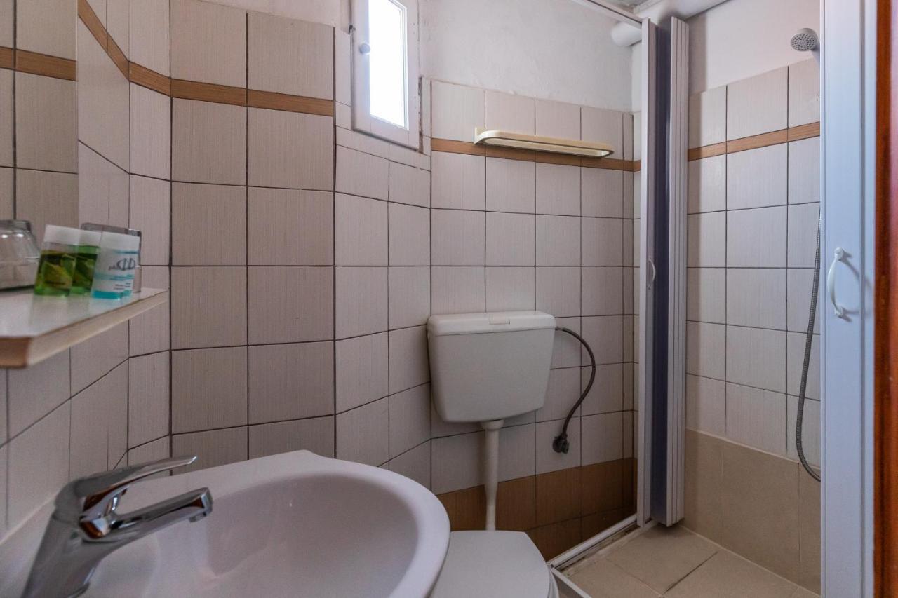 Regina Hotel Скопелос Екстериор снимка