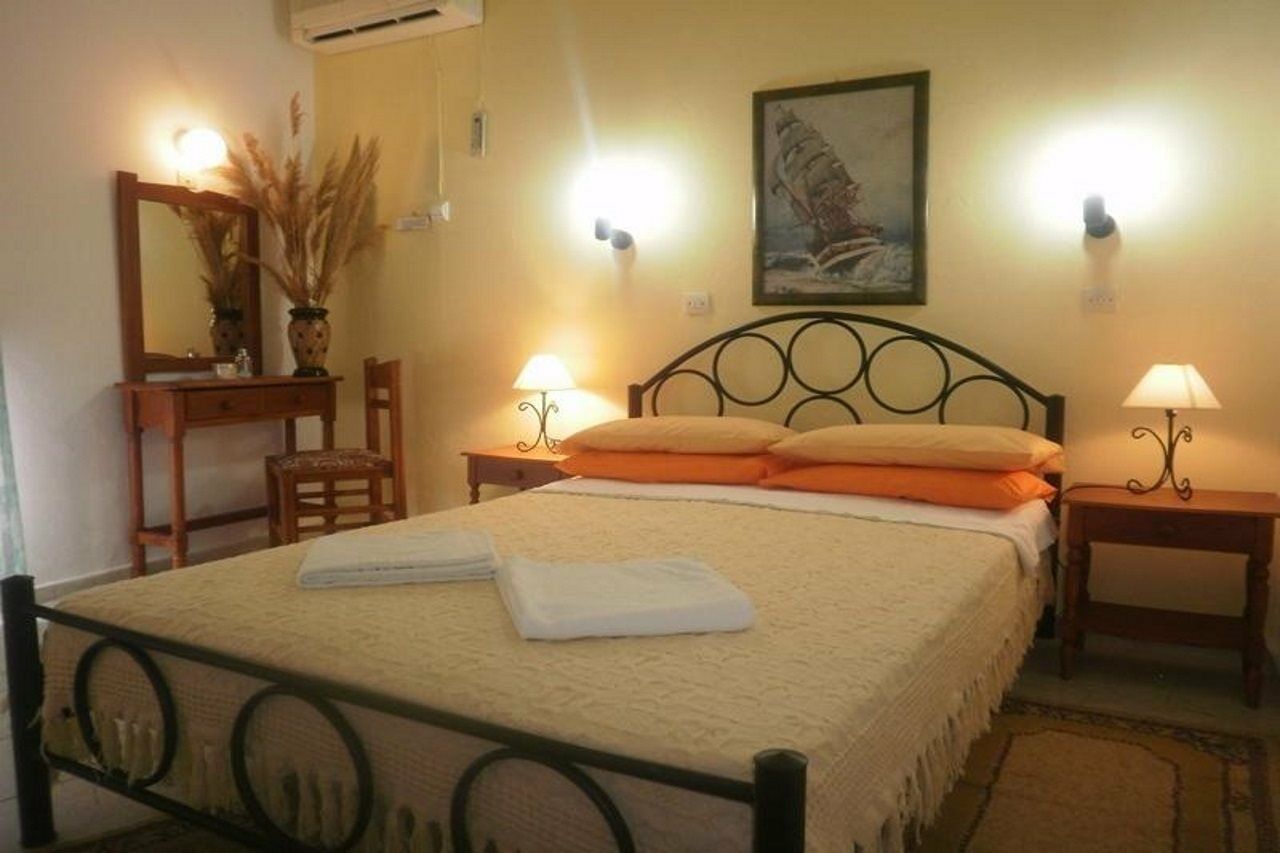 Regina Hotel Скопелос Екстериор снимка